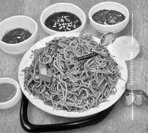 Veg singapuri noodles