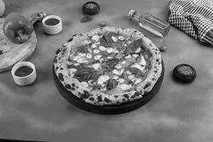 Caprese Pizza [Regular]