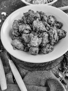Karuveppilai Chicken Fry