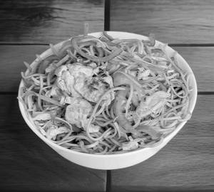 Egg Hakka Noodles
