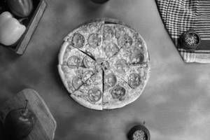 Classic Double Chicken Pepperoni Pizza [Regular]