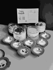 Atom Bomb Custard Hamper