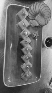 Salmon & Cream Cheese 8 pcs
