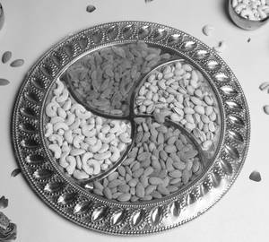 Gold Look Dryfruit Tray 16'' ( 550 Gms )