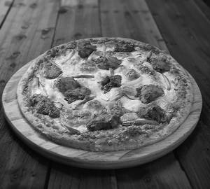 Peri peri chicken pizza