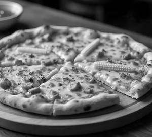 Chicken Baby Corn Pizza 