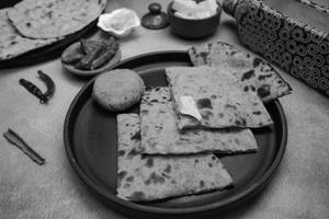 Tawa Aloo Parantha