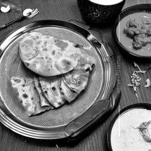 Appams(kerela Kozhi Curry)]