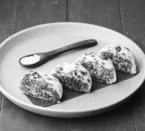 Truffle Essence, Mushroom, Cheese, Sea Salt Kulcha [4 Pcss]