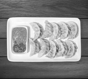 Chicken Momos (Steamed) [8Pcs]