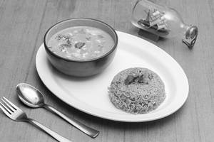 Red Thai Curry Served With Blue Rice Veg