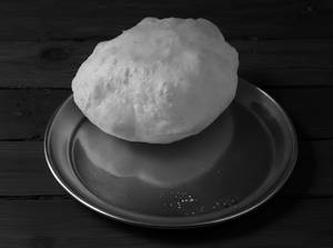 Extra Bhatura (1Pc)