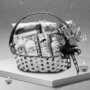 Festive Crunch Delight Hamper