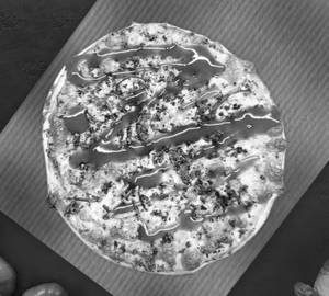Onion pizza