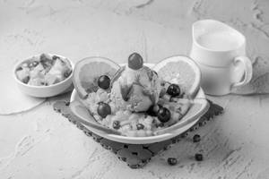 Fruit Salad With Ice Cream