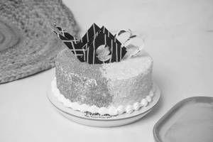 Pineberry Cake [500 Gm]
