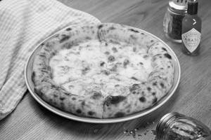 Chilli Cheese Pizza