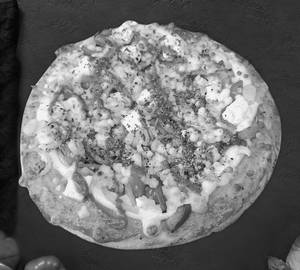 8" Regular Paneer Makhani Pizza (6 Slices)