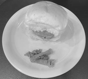 Vada Pav (1 Pc)