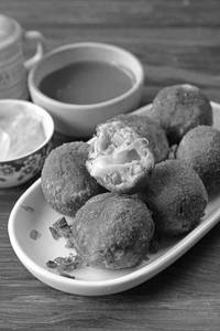 Corn Cheese Balls (8 Pcs)