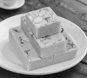 Desi Ghee Soan Papdi