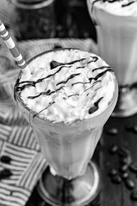 Caramel Shake