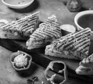 Tandoori veg grilled sandwich