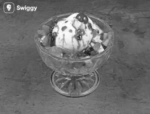 Fruit Salad With Ice-cream