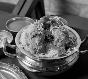 Full Hyderabadi Chicken Dum Biryani + 2 Kheer