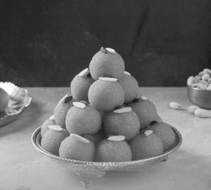 Desi Ghee Motichur Laddu
