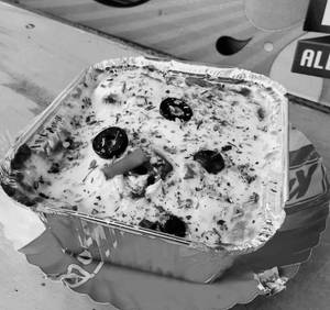 Special Container Pizza Momos