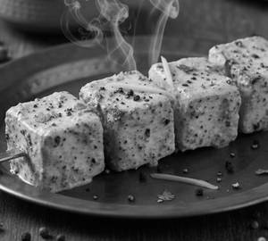 Paneer Kali Mirch Tikka