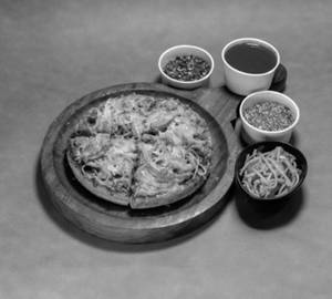 Regular Chinese Pizza