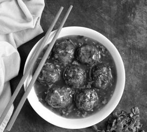 Veg Manchurian[6 pieces]