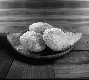 Onion Kachori (1 Pc)