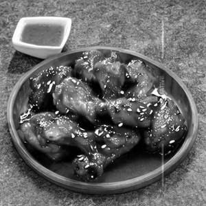 Honey barbeque chicken wings