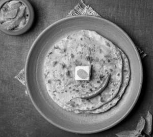 Aloo Methi Paratha