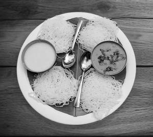 Idiyappam With Coconut Milk