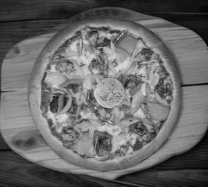 Kacha lonka bata chicken pizza