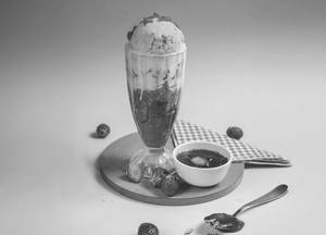 Strawberry Falooda