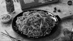 Chicken Scezhwan Frie Noodles