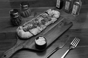 Classic Garlic Bread With Bacon