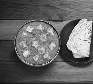 Karahi Paneer + 4 Roti