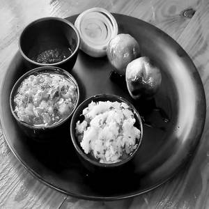 Litti Chokha (2pcs)
