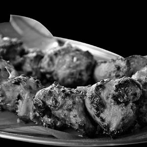 SCHEZWAN CHICKEN TIKKA ( 6 Pcs )
