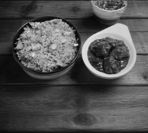 Chilli chicken [2 pieces]and mixed rice 