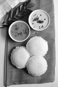 Idli sambhar [2 pcs]