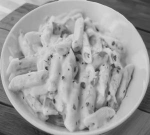 White sauce pasta
