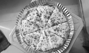 Cheese pizza (10 size, 8 slices, serves 2)