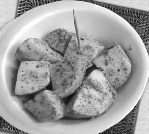Chopped and spiced guava pieces